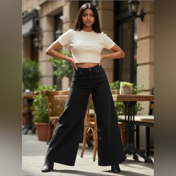 ZARA High-Waisted Black Wide-Leg Raw Hem Trousers EUR 36/US 4 - Picture 1 of 4